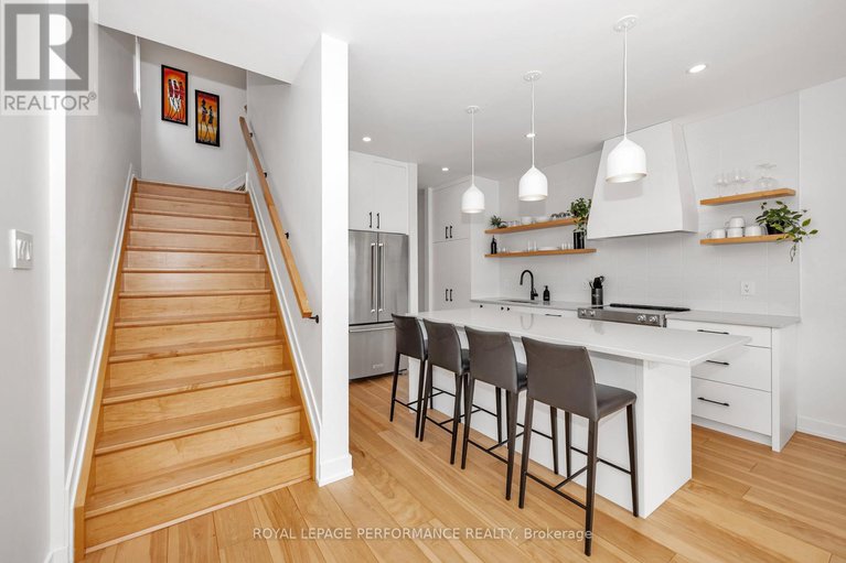 28718708/80-dagmar-avenue/vanier/ottawa/ontario/K1L5T4_16