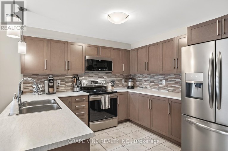 29484450/923-leishman-drive/mississippi-mills-ramsay-twp/mississippi-mills/ontario/K0A1A0_12