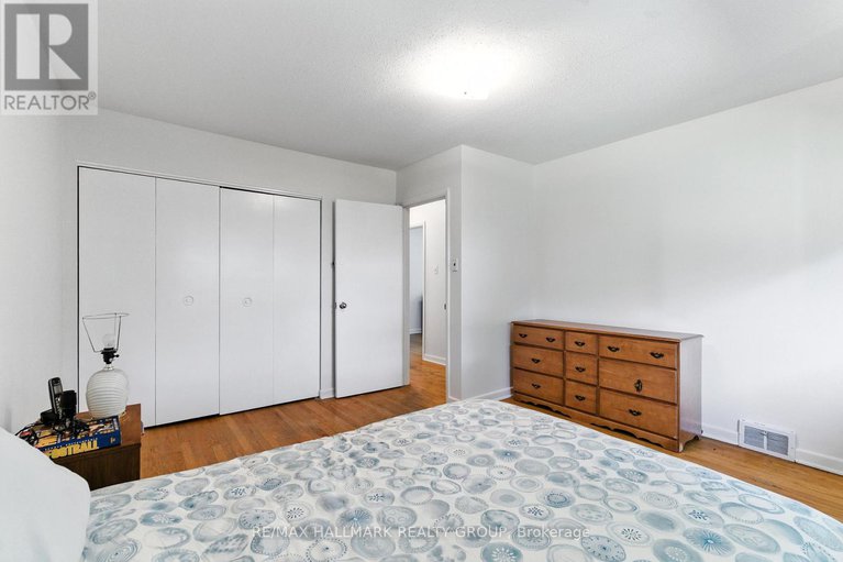 28647826/1127-maitland-avenue/copeland-park/ottawa/ontario/K2C2B8_19
