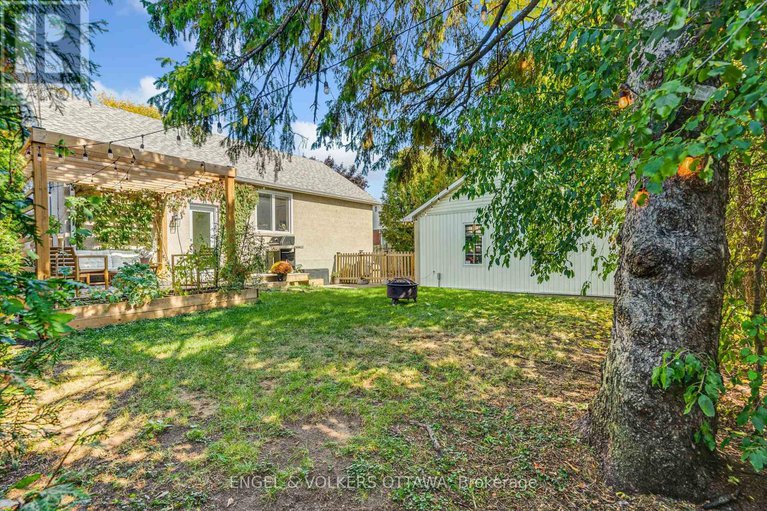 29372834/1270-cheverton-avenue/alta-vista/ottawa/ontario/K1H7P6_39