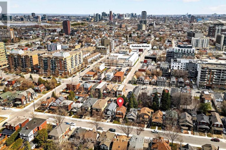 29667901/123-huron-avenue-n/ottawa-west/ottawa/ontario/K1Y0W3_32