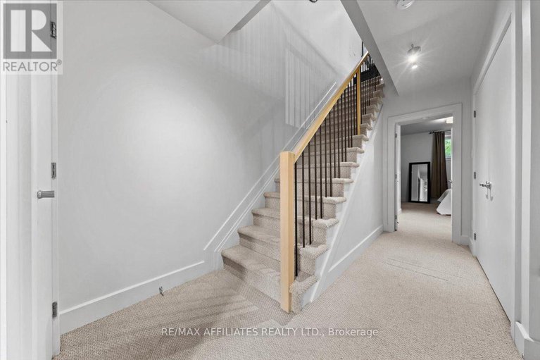 28756079/3-23-bergeron-private/chapel-hill/ottawa/ontario/K1C0C2_18