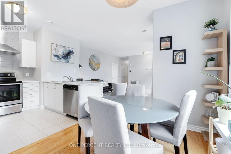 29612746/i-735-dearborn-private/blossom-parkkemp-parkfindlay-creek/ottawa/ontario/K1T0W3_15