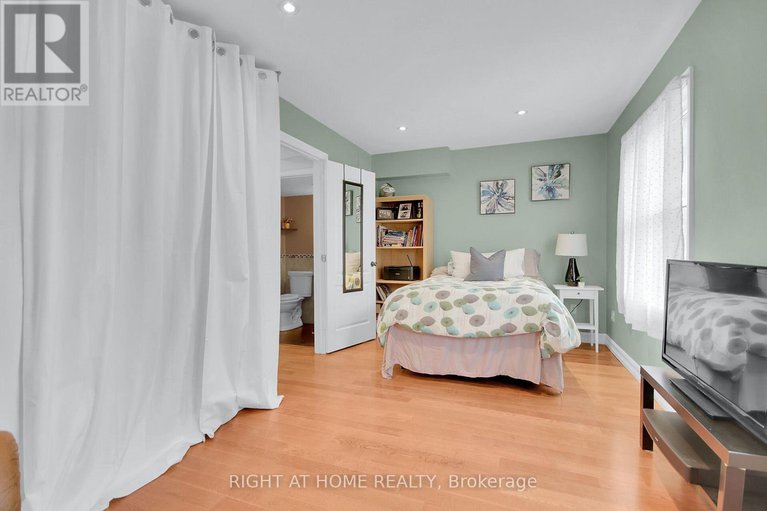 28284390/5-moorside-private/carleton-heights/ottawa/ontario/K2C3P4_36