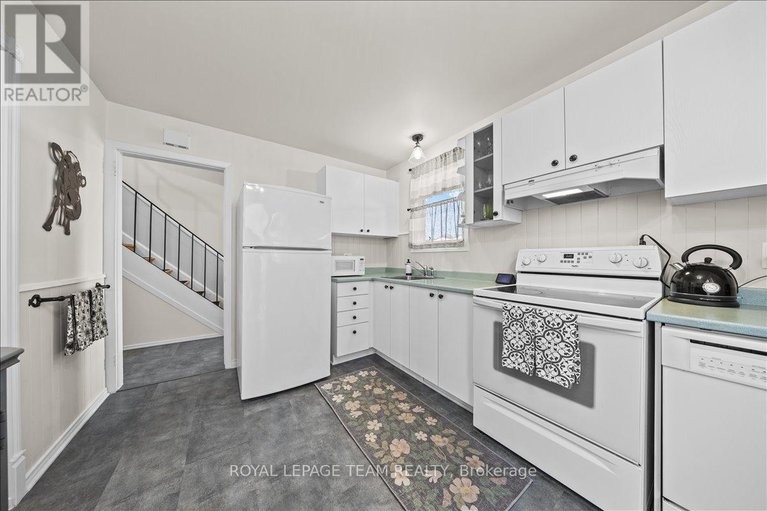 29582797/221-3310-southgate-road/south-keys/ottawa/ontario/K1V8X4_5