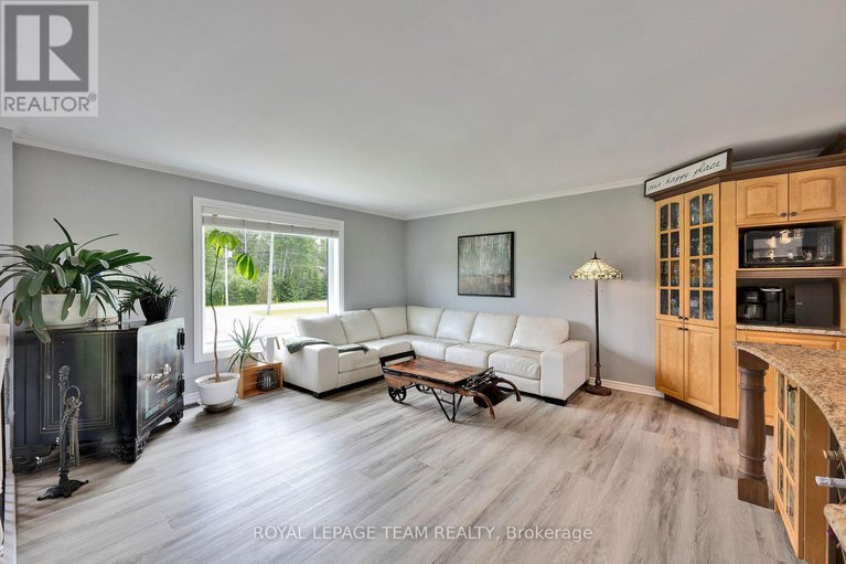 28504851/883-craig-road/north-grenville-twp-kemptville-south/north-grenville/ontario/K0G1S0_14