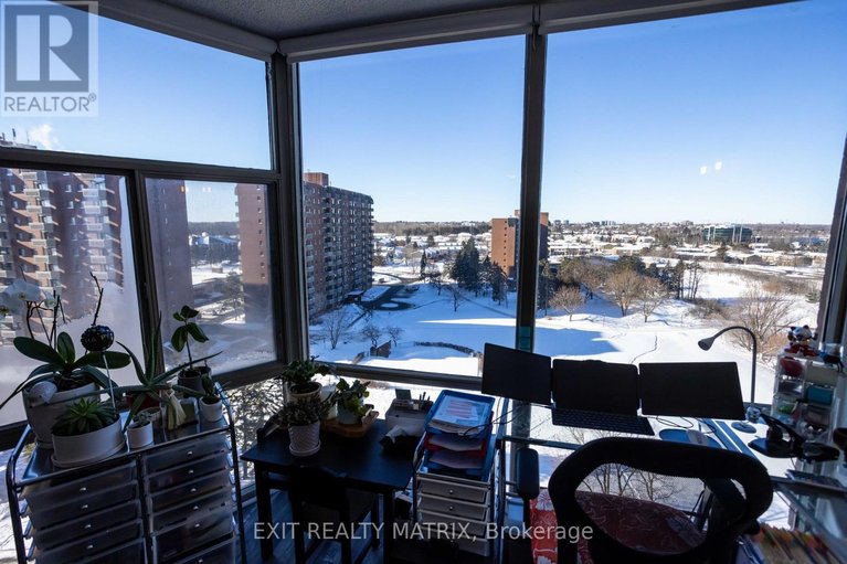 29636684/1007-2759-carousel-crescent/emerald-woodssawmill-creek/ottawa/ontario/K1T2N5_17