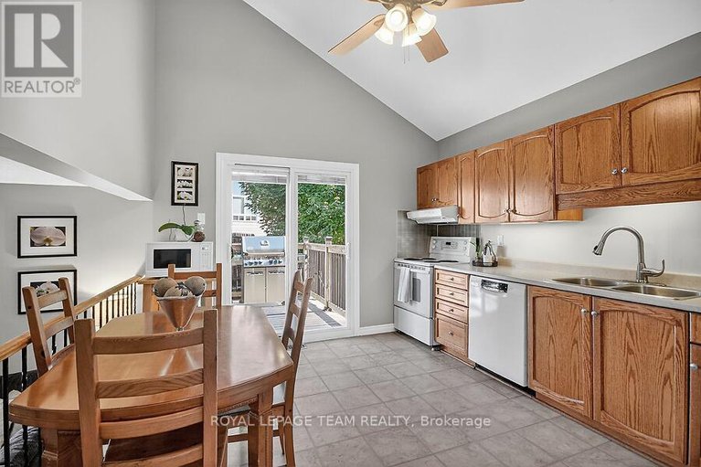 28990886/9-riding-way/bridlewood/ottawa/ontario/K2M1C3_15