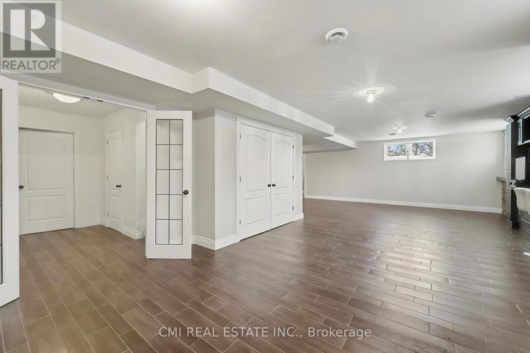 29295430/2500-lookout-drive/cumberland-ridge/ottawa/ontario/K4C1S3_18