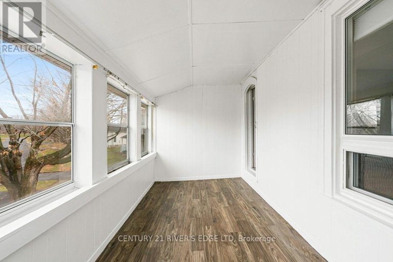 29482803/24-brouse-drive/iroquois/south-dundas/ontario/K0E1K0_31