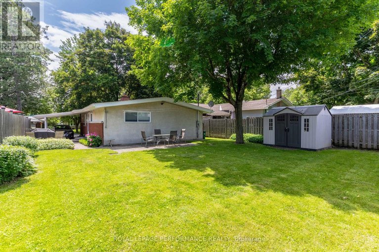 29578731/1989-michigan-avenue/urbandale-acres/ottawa/ontario/K1H6Y1_41