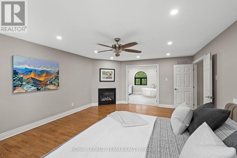 29150500/51-marchvale-drive/rural-kanata-central/ottawa/ontario/K2W1C1_25