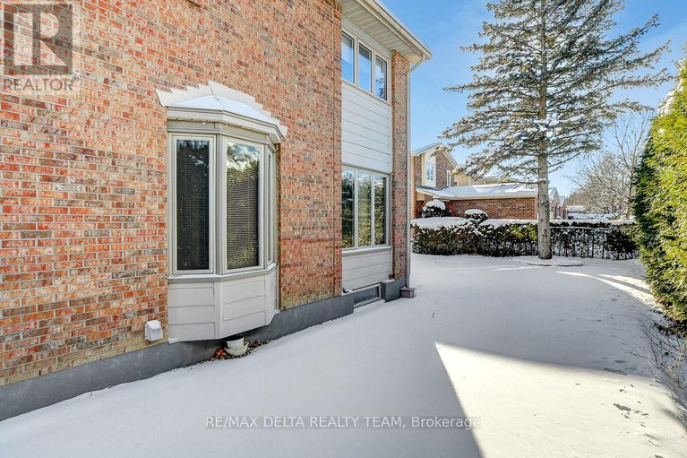 29187957/6096-meadowhill-crescent/chapel-hill/ottawa/ontario/K1C5R8_35