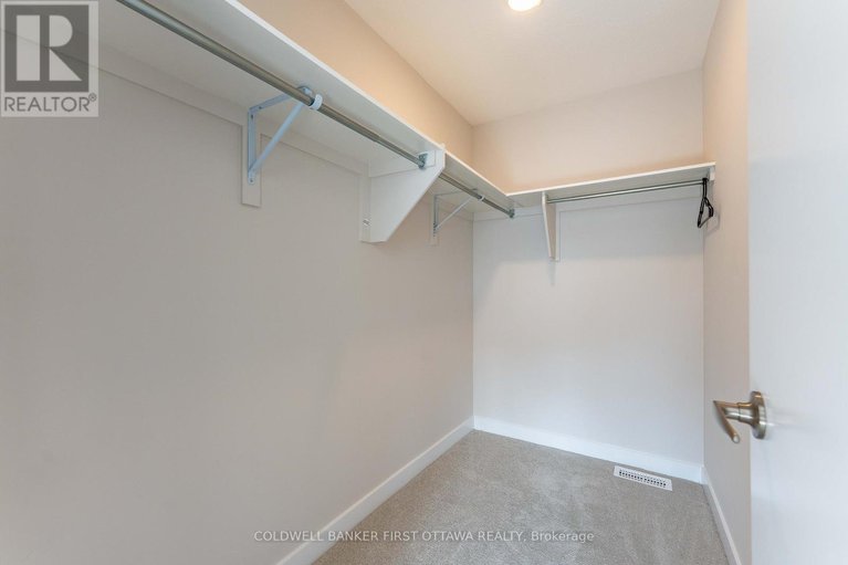 28161394/834-bascule-place/btwn-franktown-rd-fallowfield-rd/ottawa/ontario/K0A2Z0_21