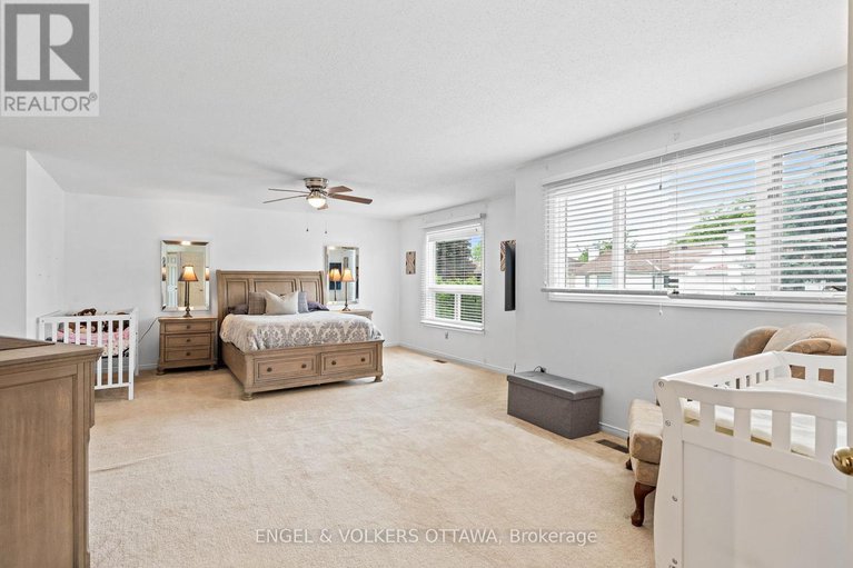 28550043/4-collingwood-crescent/morgans-grantsouth-march/ottawa/ontario/K2K2G6_26