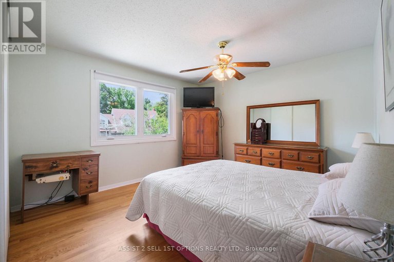 28641583/24-barnes-crescent/leslie-park/ottawa/ontario/K2H7C2_19