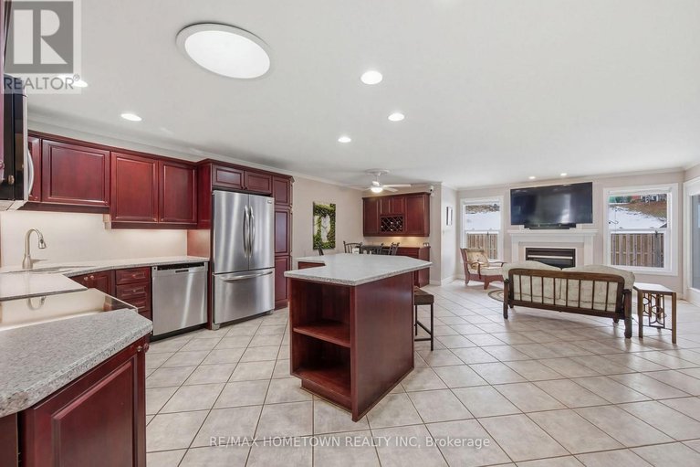 29672154/125-butlers-crescent/brockville/brockville/ontario/K6V7K8_6