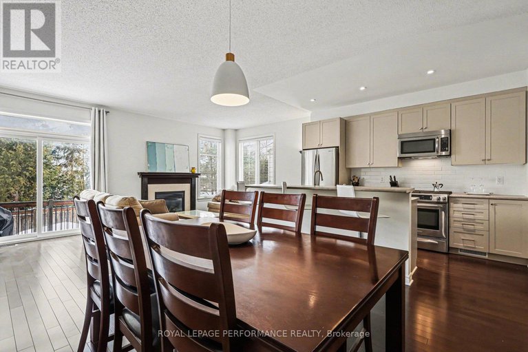 29430720/810-white-alder-avenue/blossom-parkkemp-parkfindlay-creek/ottawa/ontario/K1T0G2_5