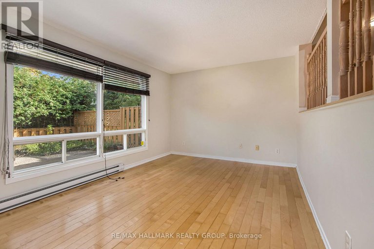 28834162/120-royalton-private/hunt-club-woods/ottawa/ontario/K1V9S3_5