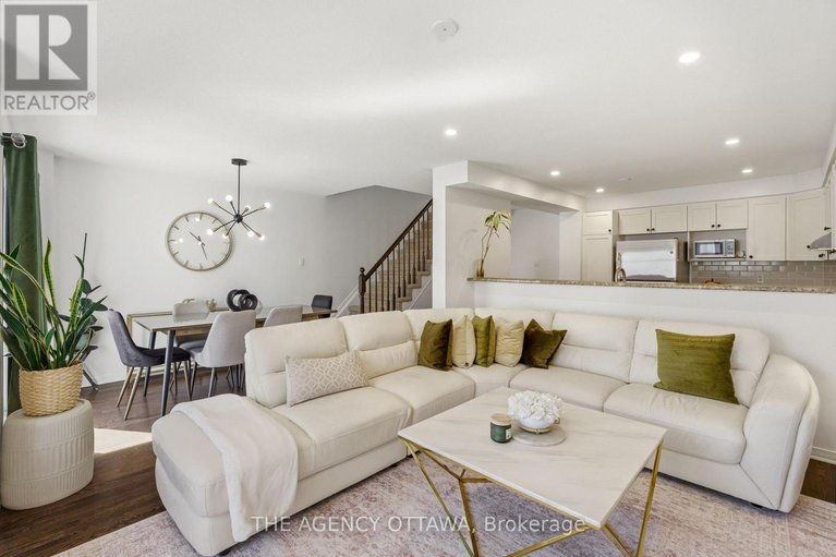 29656876/107-caithness-private/mer-bleuebradley-estatesanderson-park/ottawa/ontario/K1W0G4_24