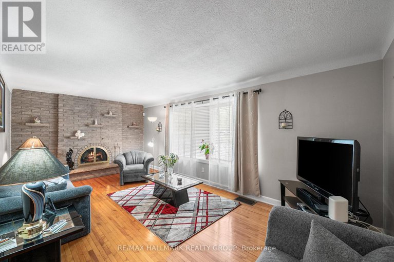28477413/141-dahlia-avenue/applewood-acres/ottawa/ontario/K1H6G1_4