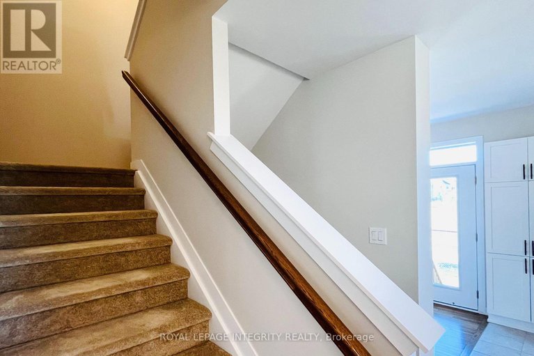 28795491/324-canadensis-lane/half-moon-bay/ottawa/ontario/K2J6X8_26