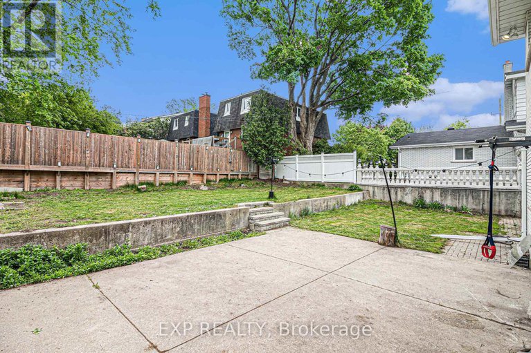 28353223/2195-niagara-drive/applewood-acres/ottawa/ontario/K1H6H5_36