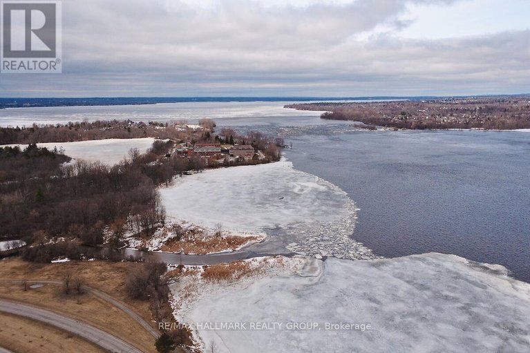 29556858/208-1081-ambleside-drive/woodroffe/ottawa/ontario/K2B8C8_42