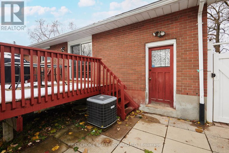 29142489/22-meadowlands-drive-w/meadowlandscrestview/ottawa/ontario/K2G2R4_28