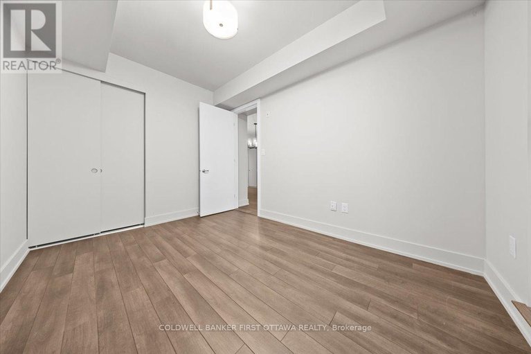 29690359/308-100-champagne-avenue/west-centre-town/ottawa/ontario/K1S4P4_18