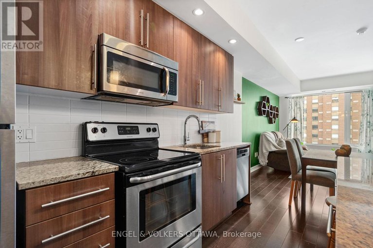 29581110/811-238-besserer-street/sandy-hill/ottawa/ontario/K1N6B1_13