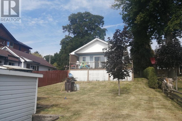28877485/6803-st-louis-point-road-s/south-glengarry-charlottenburgh-twp/south-glengarry/ontario/K0C2E0_4