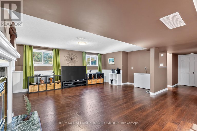 28934390/2851-glenwood-drive/metcalfe/ottawa/ontario/K0A2P0_28