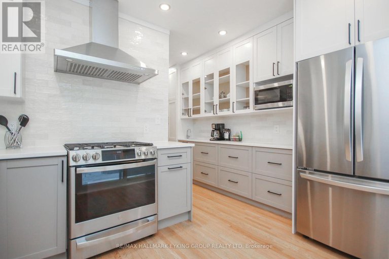 28220496/239-york-street/lower-town/ottawa/ontario/K1N5T9_20