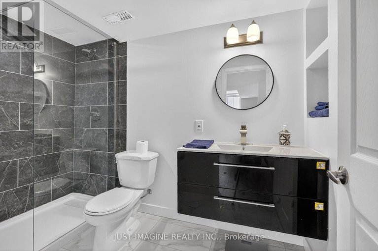 29583767/32-edenbridge-court/mer-bleuebradley-estatesanderson-park/ottawa/ontario/K1W0P1_42