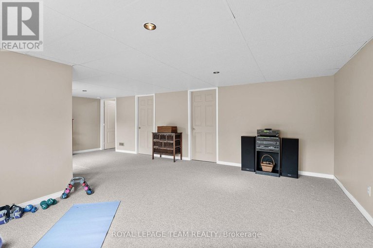 28339224/13-eileen-crescent/stittsville-central/ottawa/ontario/K2S1M3_31