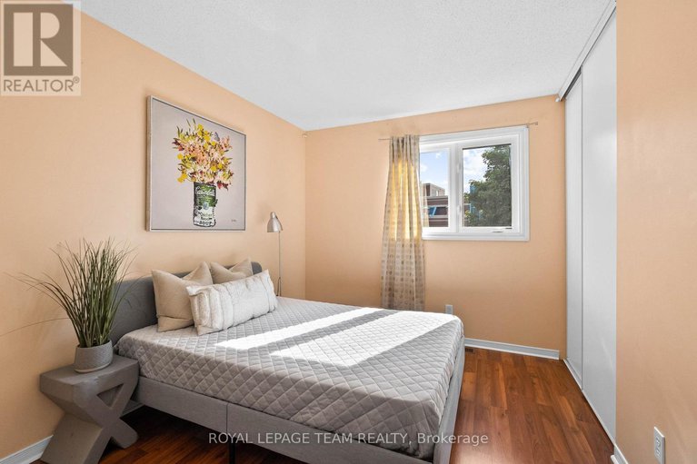 28867147/16-baton-court/katimavik/ottawa/ontario/K2L4C8_21