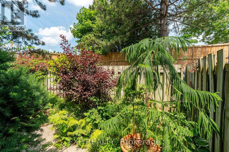 28703250/11-3111-quail-drive/sawmill-creektimbermill/ottawa/ontario/K1T1T9_24