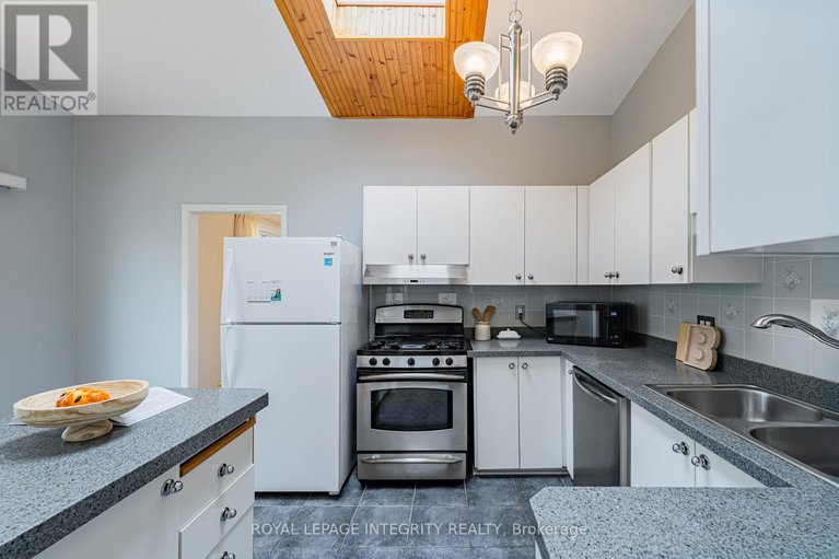 29456641/664-glenhurst-crescent/beacon-hill-north/ottawa/ontario/K1J7B7_25