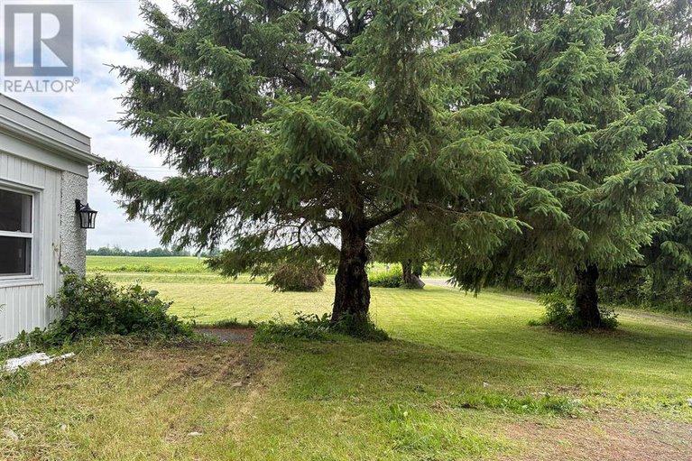 28818673/1696-merwin-lane/augusta-twp/augusta/ontario/K0E1T0_37