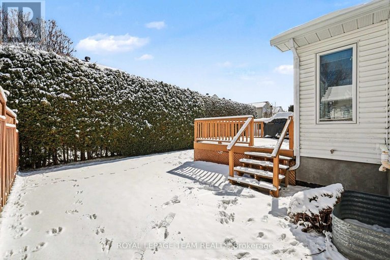 29508813/90-moresby-drive/bridlewood/ottawa/ontario/K2M2J6_27