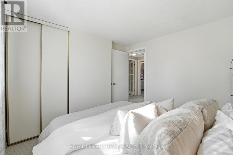 29452274/67-castlefrank-road/glencairnhazeldean/ottawa/ontario/K2L2E6_35