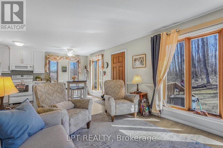 29678236/8180-gibbs-road/east-hawkesbury/ontario/K0B1M0_39