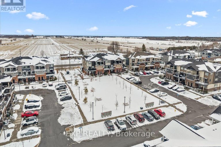 29565531/704-lapland-private/emerald-meadowstrailwest/ottawa/ontario/K2V0S4_33