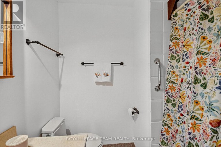 29258295/46-quinpool-crescent/arbeatha-park/ottawa/ontario/K2H6J1_23