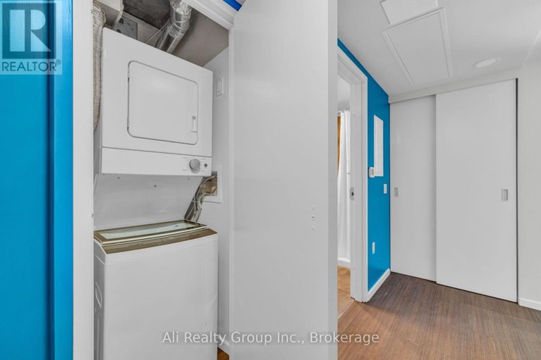 28928402/1618-105-champagne-avenue-s/west-centre-town/ottawa/ontario/K1S5E5_3