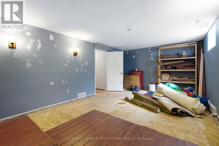 28708089/46a-medhurst-drive/tanglewood/ottawa/ontario/K2G4V2_15