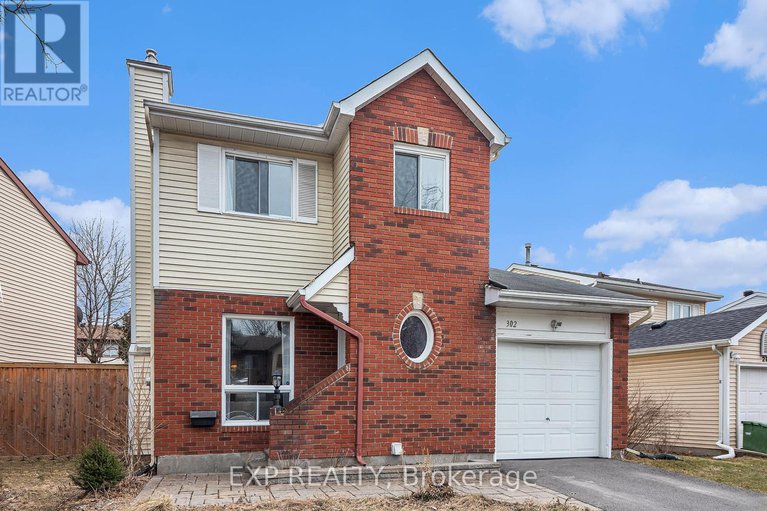 28612446/302-cote-royale-crescent/bilberry-creekqueenswood-heights/ottawa/ontario/K1E3L7_2