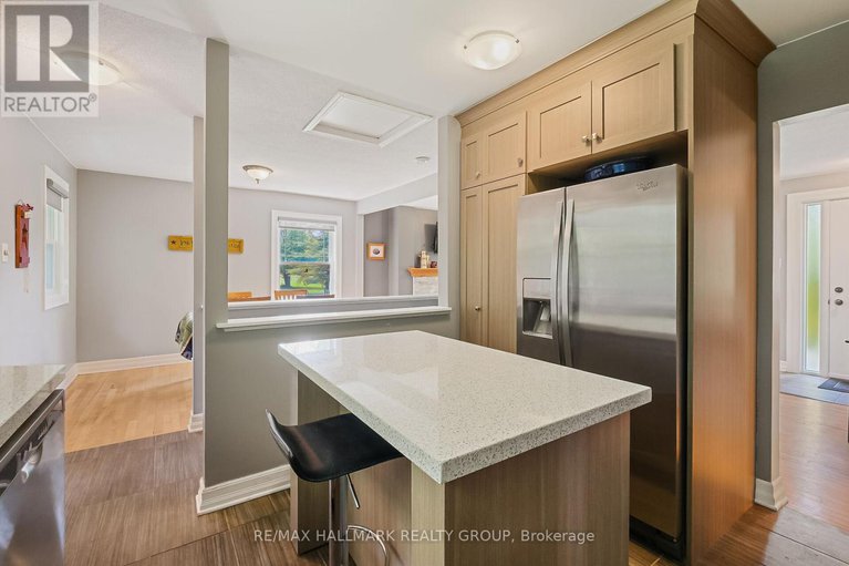 28579608/1048-kerwin-road/kanata-north-east/ottawa/ontario/K2K1X7_10