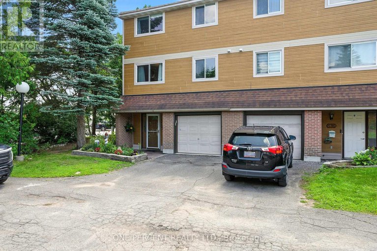 28640554/71-4640-cosmic-place-e/pineview/ottawa/ontario/K1B4R8_1